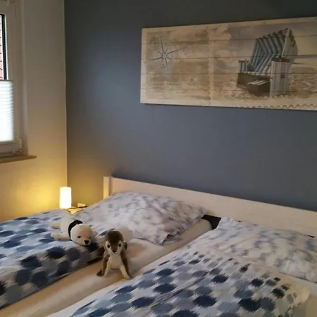 Apartment 3 *